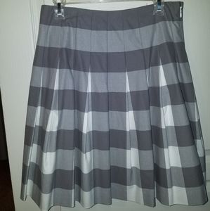 Liz Claiborne Pleated Gray and White Plaid Skirt